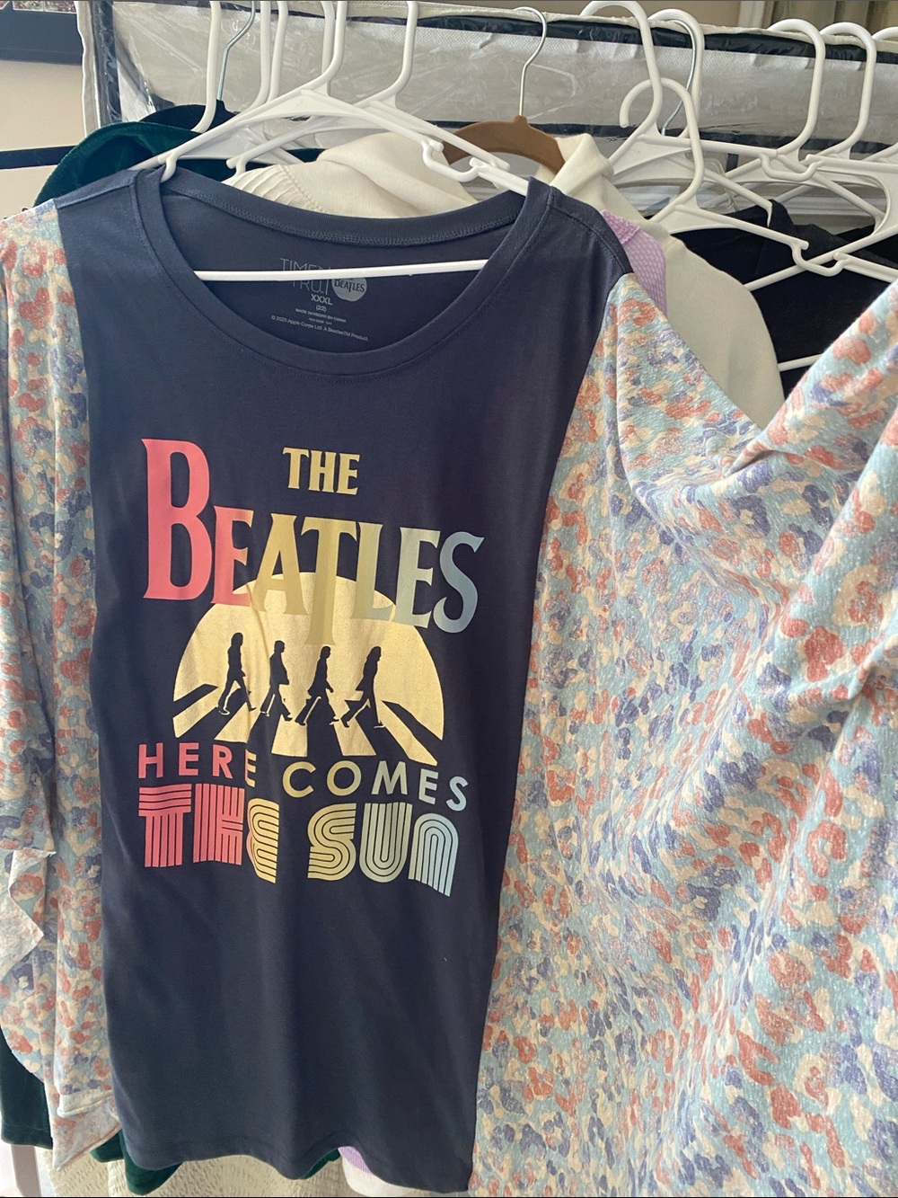 The Beatles 'Here Comes The Sun' Graphic Tee - Black w/ Accent Sleeves